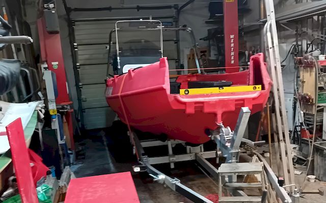 Usługi szkutnicze Serwis Naprawy i Zabudowy